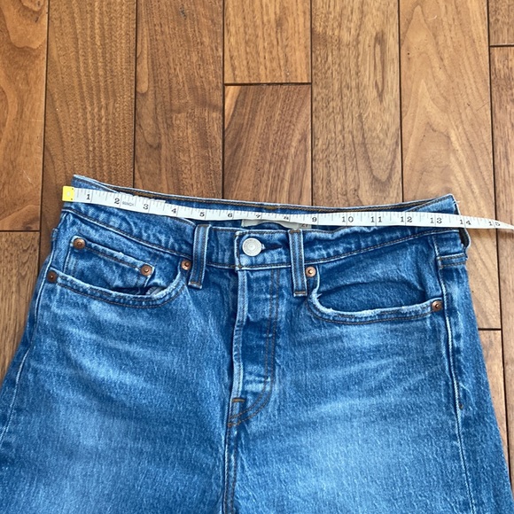 ❗️SOLD❗️Levi’s Wedgie Distressed Premium Icon Jeans Size 27 - Picture 13 of 14